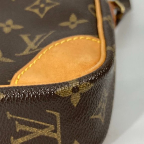 Authenticity Guarantee LOUIS VUITTON M45266 Monogram Danube Crossbody Pochette - Picture 5 of 15